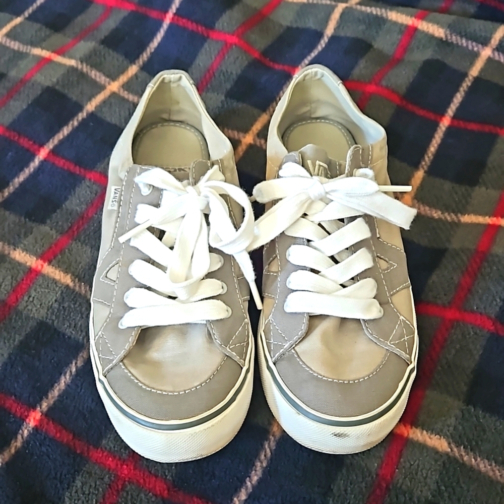 Size 8 Tory Vans